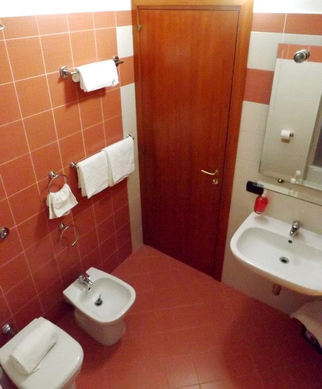 בוטריצ'לו Bed & Breakfast La Villetta חדר תמונה